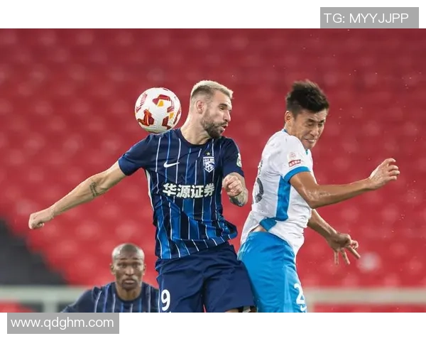 赛后分析:杭州足球队与武汉足球队球员个人能力对比与表现评估 赛后分析:杭州足球队与武汉足球队球员个人能力对比与表现评估